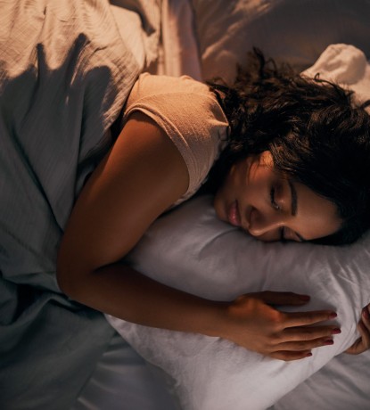 Beauty Sleep: 7 Abendrituale für strahlende Haut und besseren Schlaf