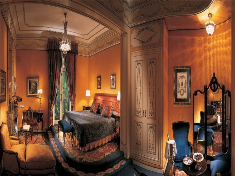 Hotel Ritz Madrid (cntraveler.com).jpg