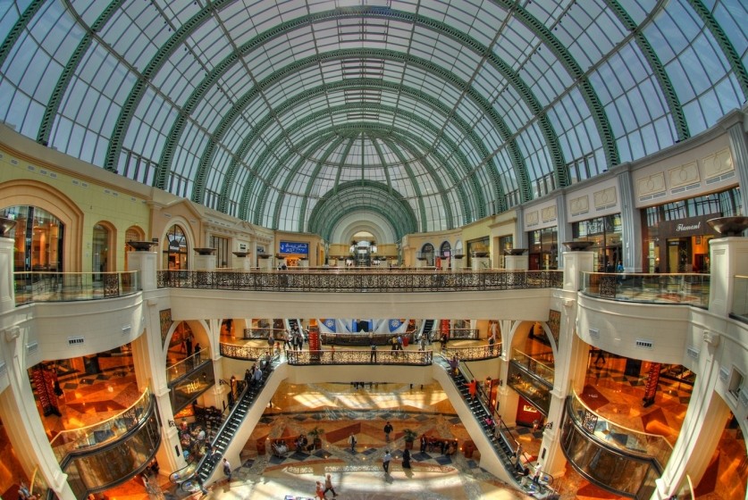 Mall_of_the_Emirates_(3679338750).jpg