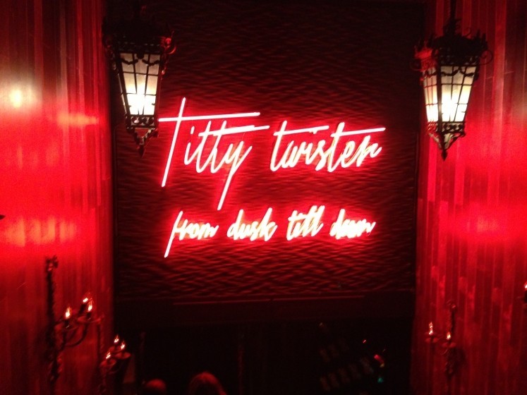Bar Tiity Twister Paris-2.jpg