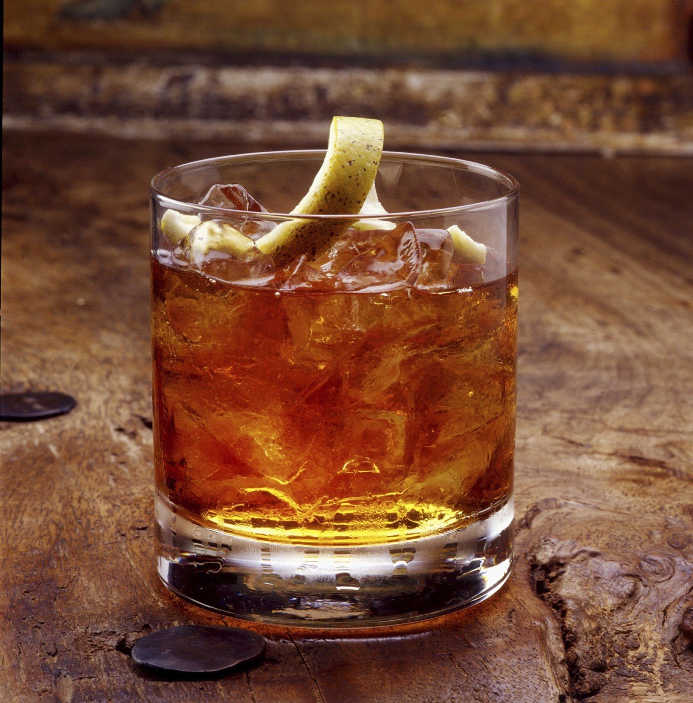 Whisky Sour iStockphoto_000028039568_Medium.jpg