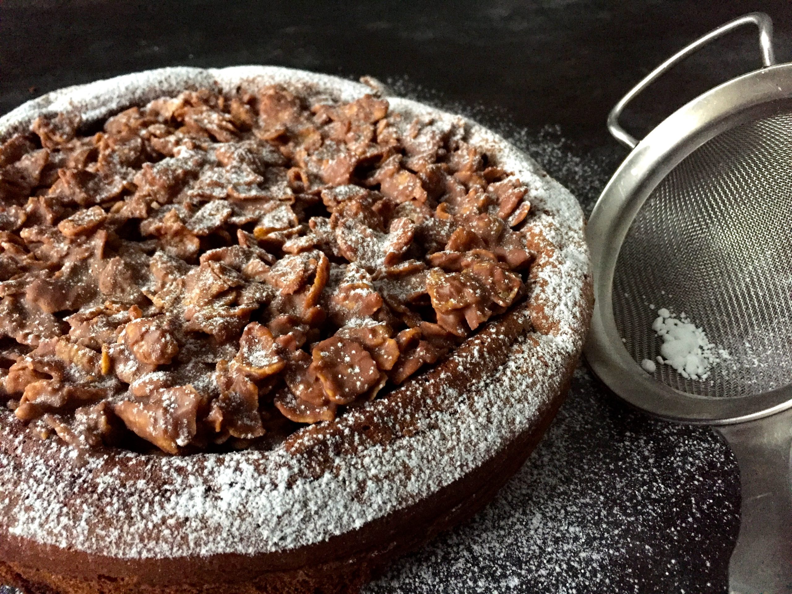 Schokoladenkuchen mit Cornflakes.JPG