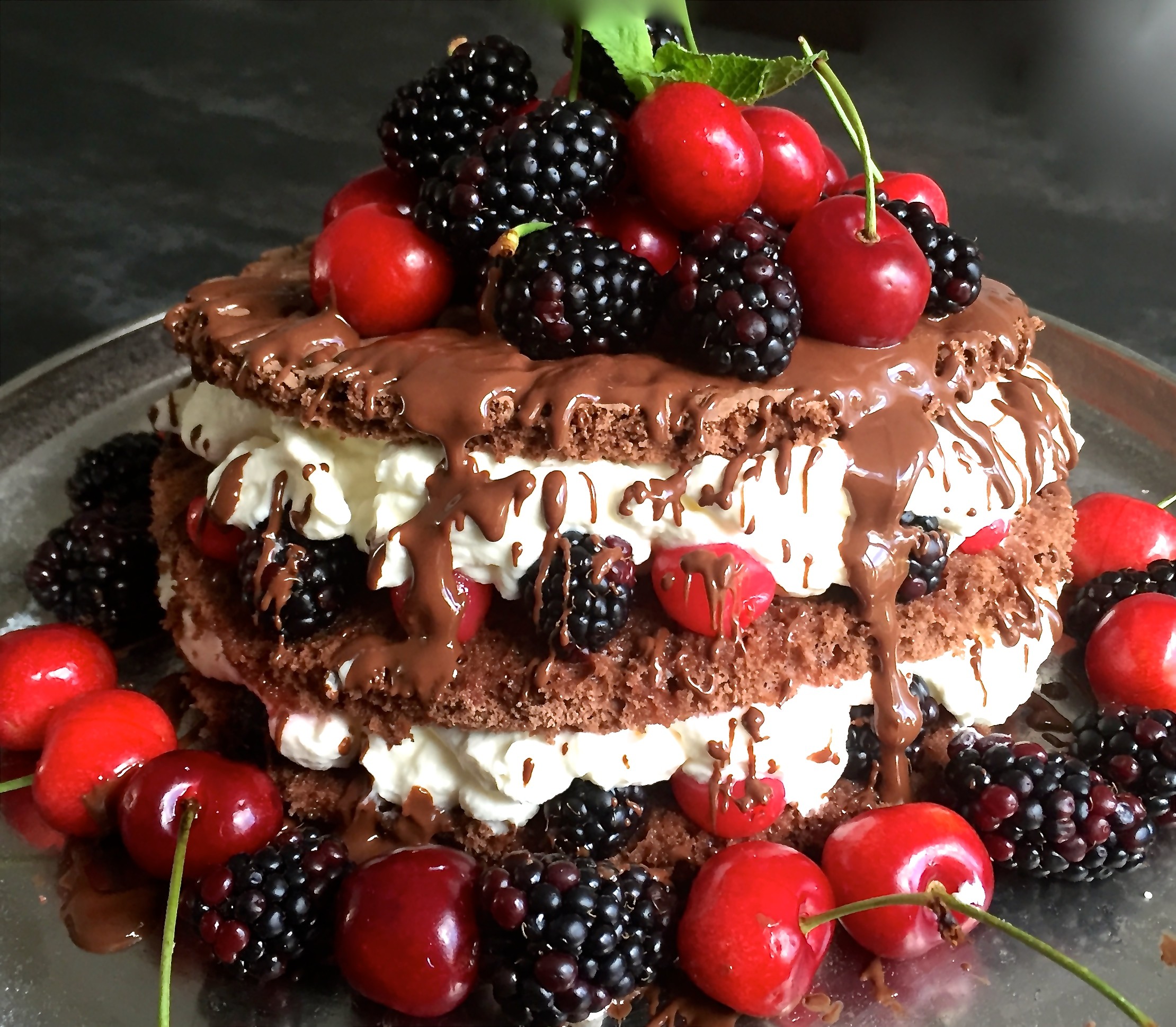 Naked Cake Schwarzwälder.JPG