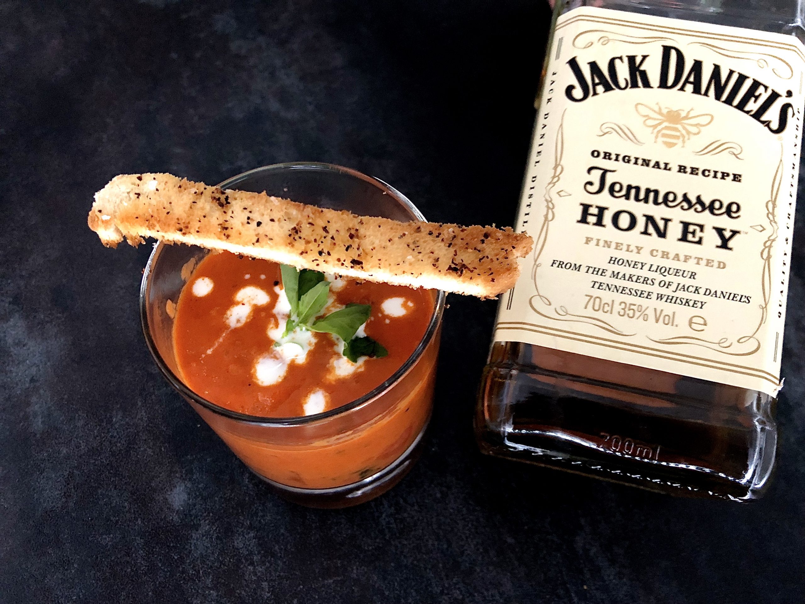 Tomatensuppe mit Whiskey Jack Daniels.jpg