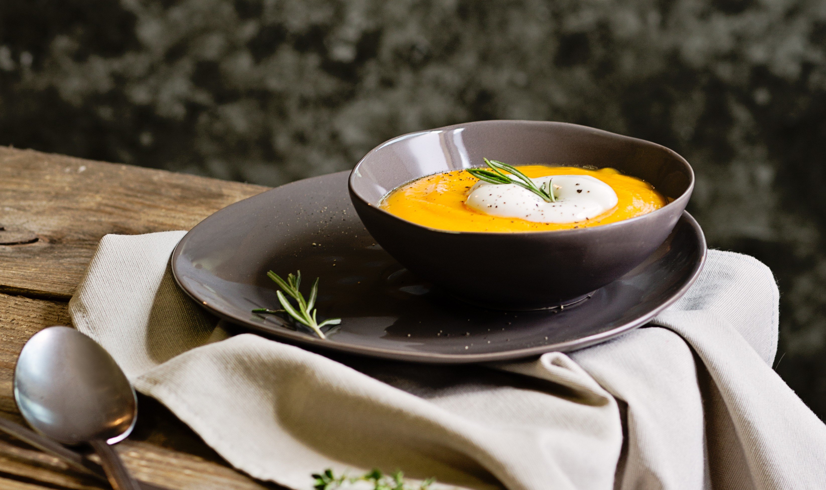 Kürbissuppe mit Ingwer und Kokosmilch