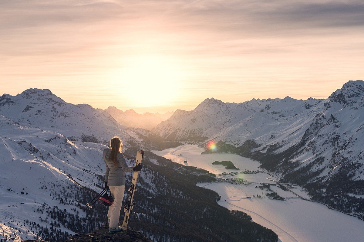 Ski_Dinearound_c_Corvatsch.jpg