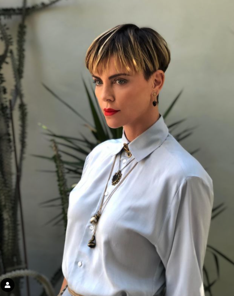 Für pixie ältere frauen cut Pixie Cut