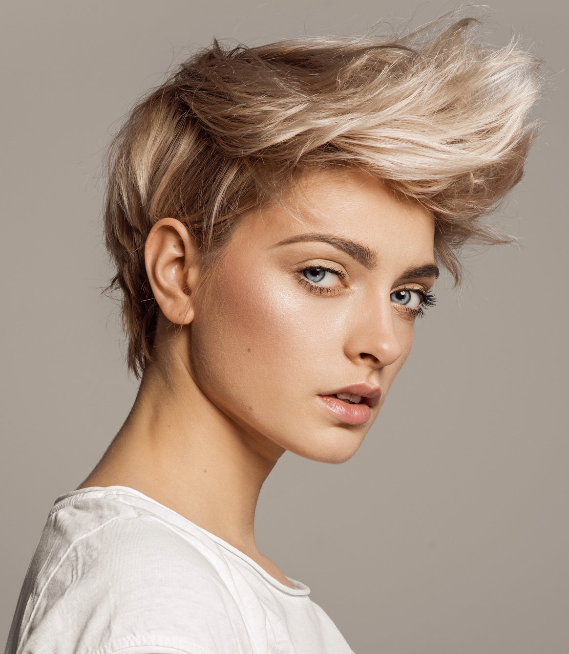 Sidecut haare sehr kurze Freche Kurzhaarfrisuren