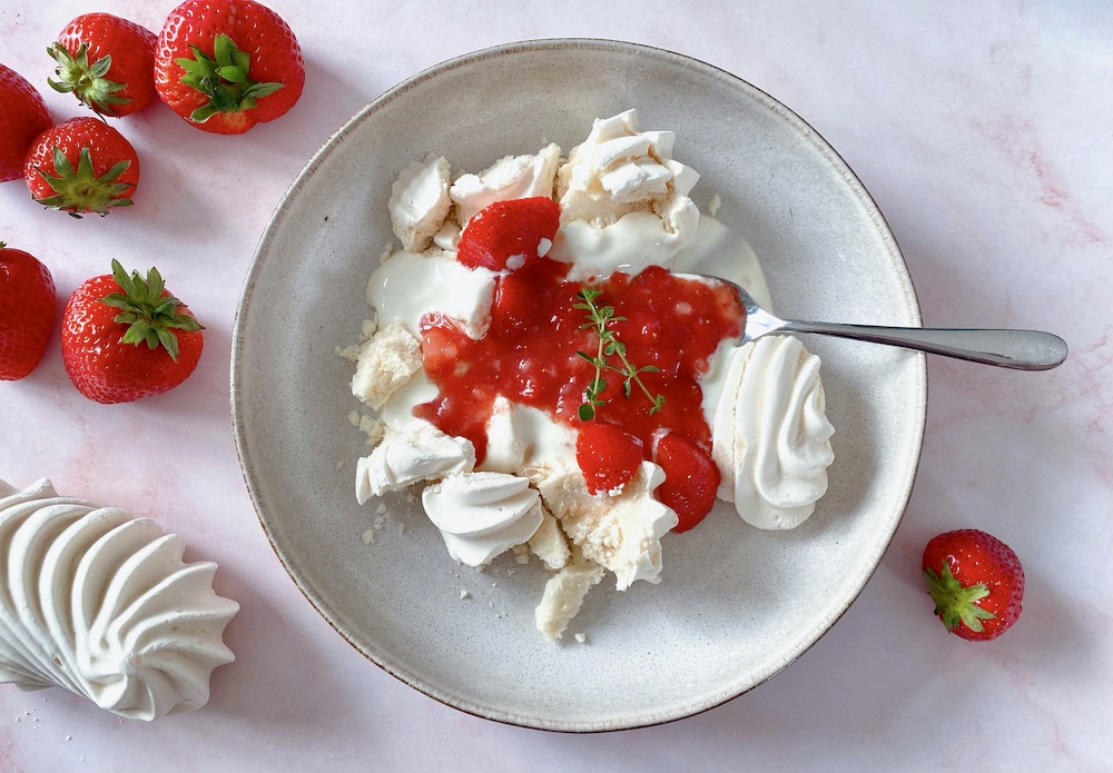 Fünf köstliche Blitzdesserts mit Erdbeeren