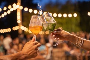 Aperitif-Trends: Was wir diesen Sommer statt Aperol Spritz trinken