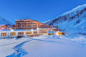 Ski-in & Ski-out auf höchstem Niveau: Das Hochfirst startet in die neue Wintersaison